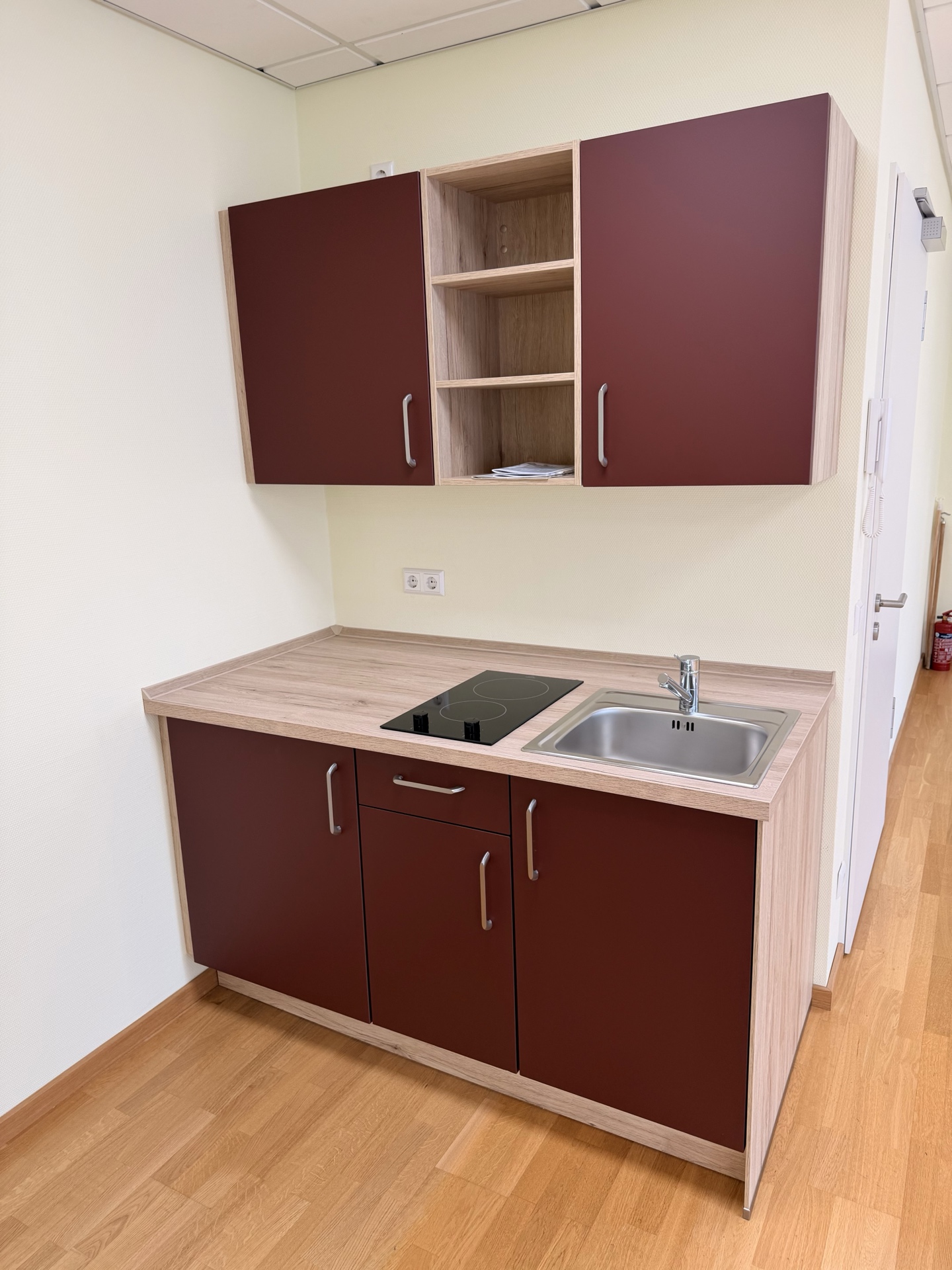 Küchenecke der Büro- und Praxisfläche im 1. Obergeschoss am Bourger Platz 8 in Bad Kreuznach
