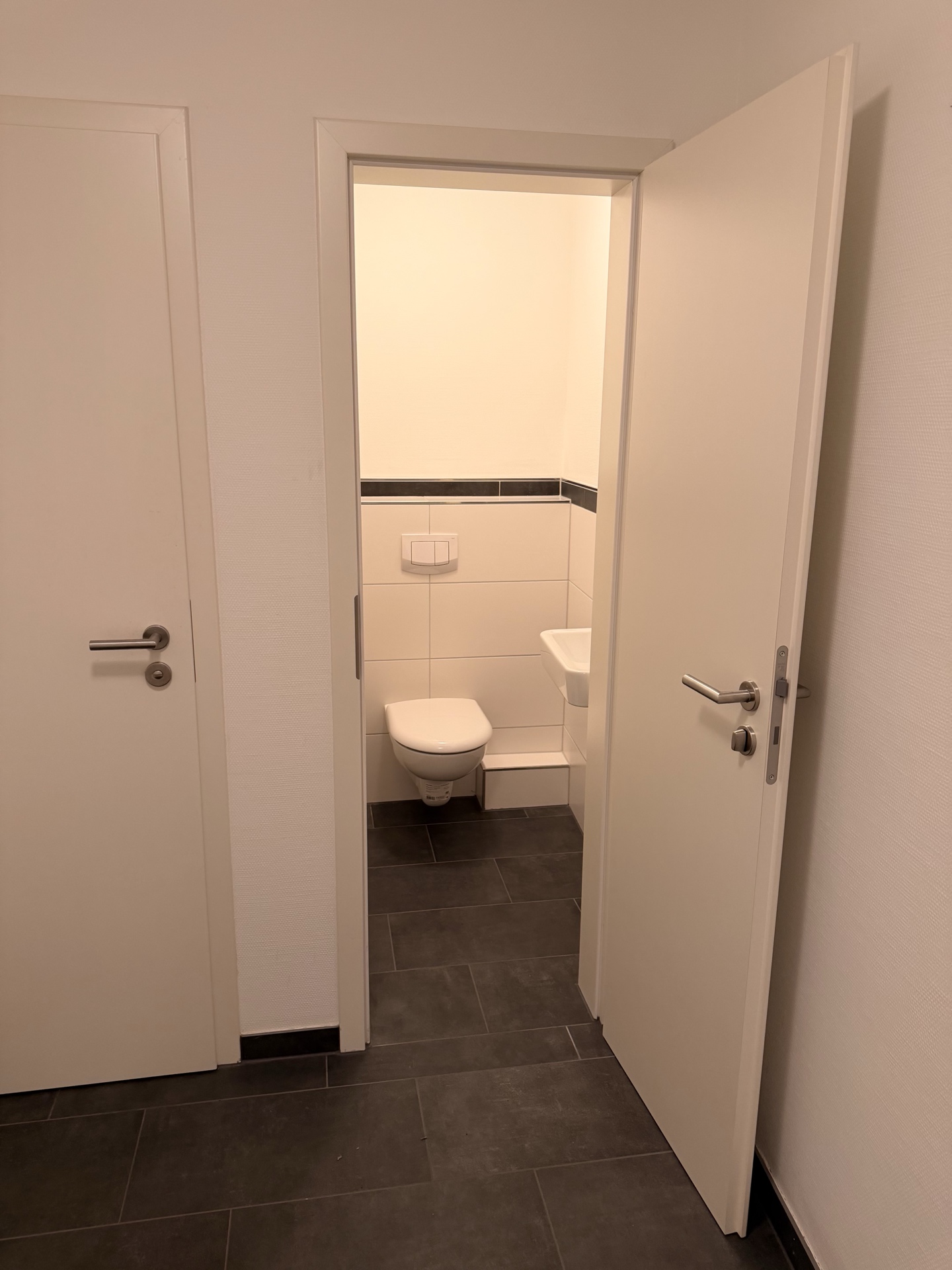 Sanitärbereich der Büro- und Praxisfläche am Bourger Platz 8 in Bad Kreuznach